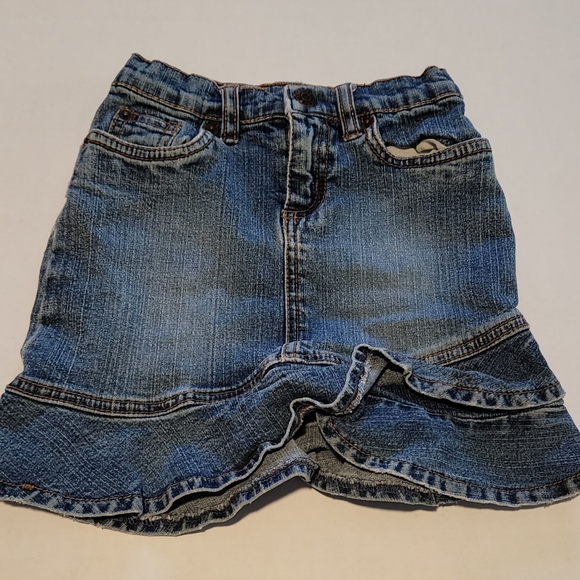 The Children's Place size 4 Jean skirt - Picture 1 of 3